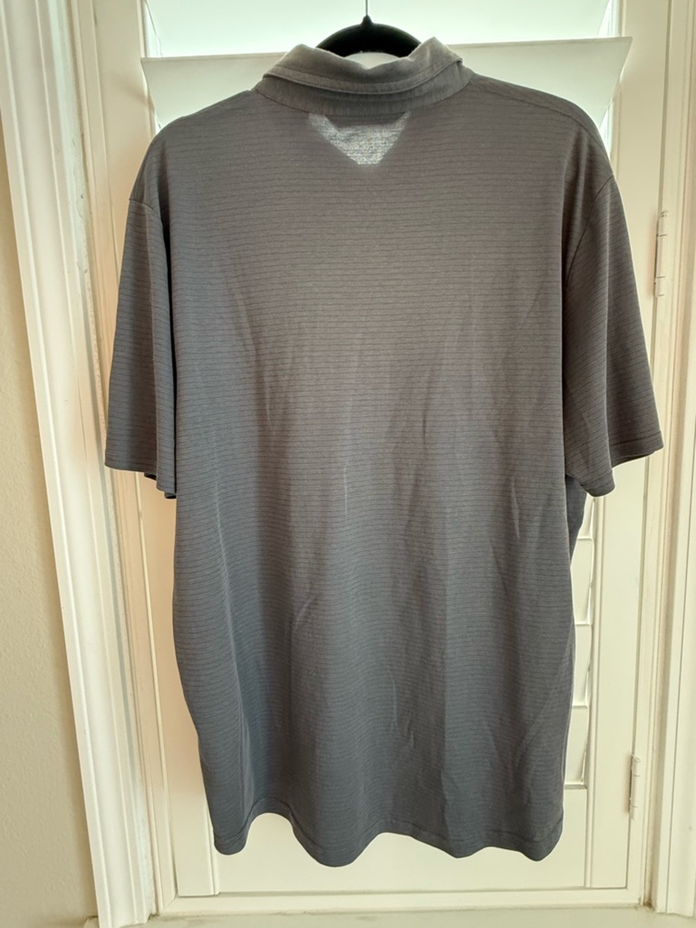 TravisMathew Polo Shirt Men’s XL Charcoal Gray Striped Performance Golf Casual - Picture 2 of 4